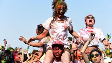 Antalyada rengarenk festival