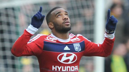 Lacazette, Atletico Madride yakın