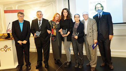 Aslı Erdoğan ve Turhan Günay’a ödül