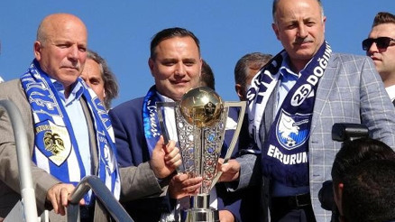 Erzurumda şampiyona coşkulu karşılama