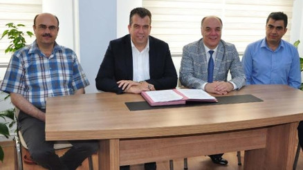 Manisada bisikletli karne dağıtım töreni