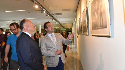 Bornovayı fotoğraflarla anlattılar