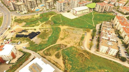 İzmire üçüncü büyük meydan