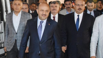 Milli Savunma Bakanı Işık, 3üncü Ana Jet Üs Komutanlığını ziyaret etti- ek fotoğraflar