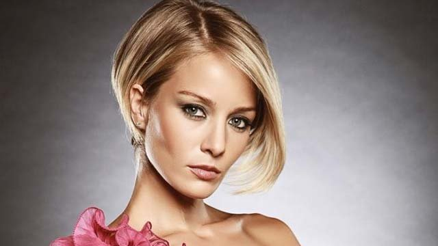 Bade İşçil paylaştığı fotoğrafla dikkat çekti