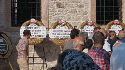 Eski Başbakan Davutoğlunun acı günü