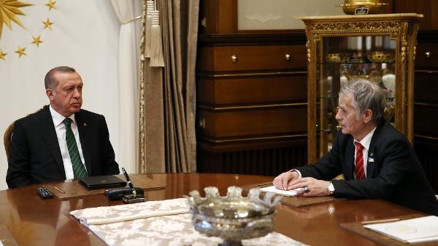 Kırım Tatar Türklerinin lideri  Abdülcemil Kırımoğlu Beştepede