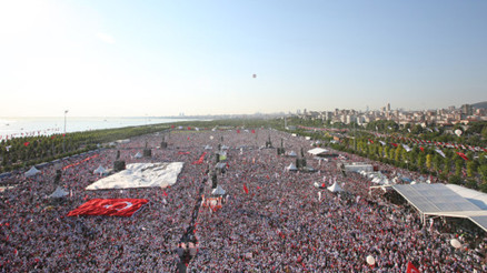 Meydan doldu İşte katılan sanatçılar