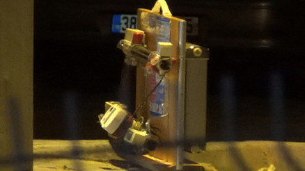 Bomba diye ihbar edildi, ödev panosu çıktı