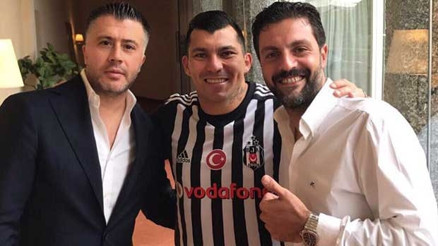 Beşiktaş Medel transferini böyle duyurdu