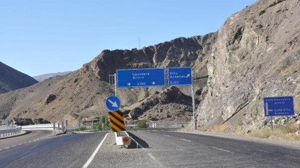 Viyadüğe rağmen ölüm yolu can almaya devam ediyor