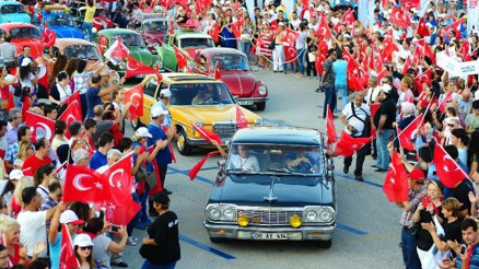 Beylikdüzü 4üncü Barış ve Sevgi Buluşmaları 30 Ağustos Korteji ile başlıyor