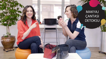 Makyaj Çantası Detoksu | Kız Kulisi | Yeşim Makzume