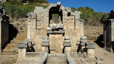 Perge’yi görmeyen Antalya’yı görmüş sayılmaz