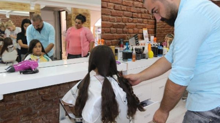 Akhisarlı Elif Nazdan anlamlı bağış