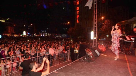 Karacabeyde Burcu Güneş rüzgarı