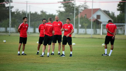 Antalyasporda Leonardonun yardımcısı Milanın eski yıldızı Serginho
