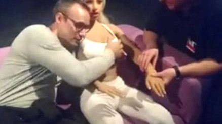 Seks oyuncağı çılgınlığı sınırları zorluyor