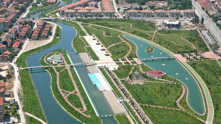 Türkiye’nin dört bir yanından bu ile geliyorlar: Şehirde yer kalmadı
