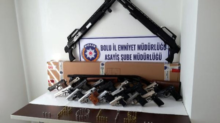 Boluda 19 kurusıkı tabanca ve 4 av tüfeği ele geçirildi