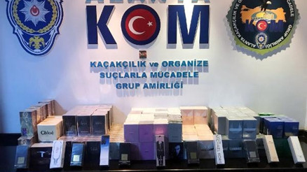 Alanyada kaçak parfüm operasyonu
