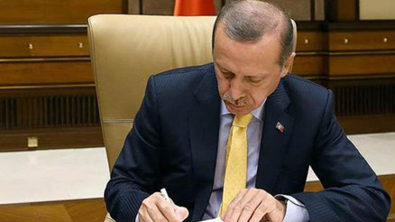 Erdoğan, Ege Üniversitesine rektör atadı