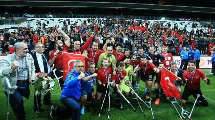 Ampute Milli Takımına 4 taraftan ödül