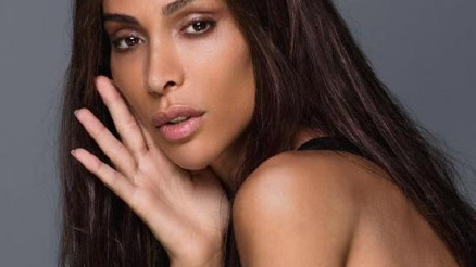 Playboyda ilk transseksüel model