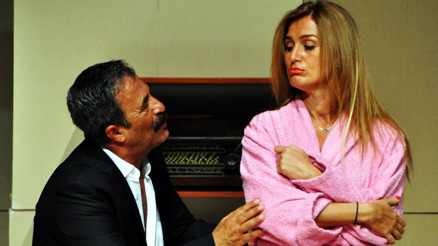 Kocamın Nişanlısı güldürmeye geliyor