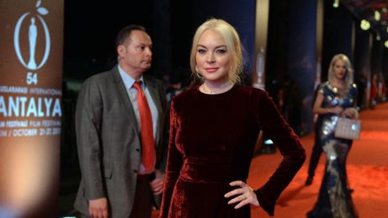 Hollywood yıldızı eski sevgililerin yolu Antalyada kesişti