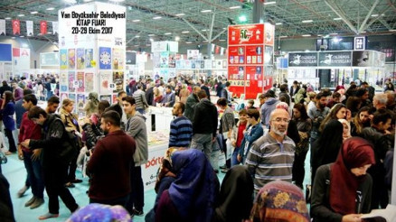 Van kitap fuarını 10 günde 115 bin kişi ziyaret etti