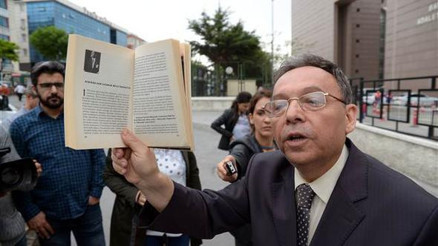 Atatürke hakaretle suçlanan Süleyman Yeşilyurtun cezası belli oldu