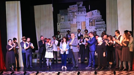 Sandalım kıyıya bağlıya büyük ilgi