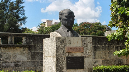 Atatürk’ün aziz hatırasının bulunduğu dünya şehirleri