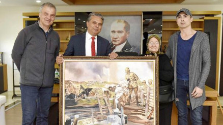 Anne Büyüknohutçudan, Başkan Uysala Atatürk resmi