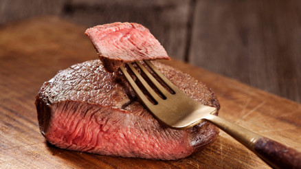 Eti neden çok pişirmemeliyiz Eti neden çok pişirmemeliyiz