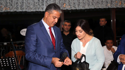 Öğretmenlere Paris gezisi hediye ettiler
