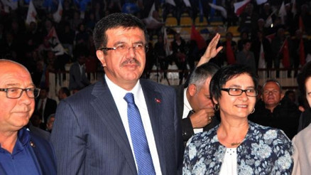 Zeybekci: Yerli otomobilde siyasi yönlendirme yanlış olur (2)