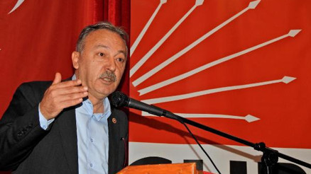 CHP Çeşmede Ekrem Oran 3üncü kez başkan