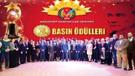 Gazetecilik Ödüllerine başvurular başladı