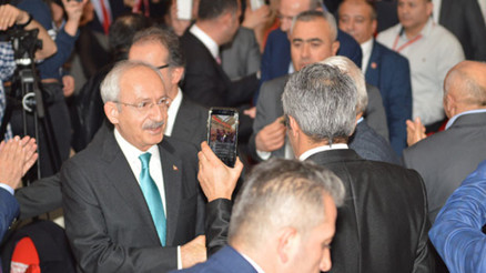 Avrupalı Türkler için seçim kanunu değişmeli