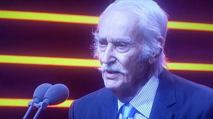 Eşref Kolçak ağlattı