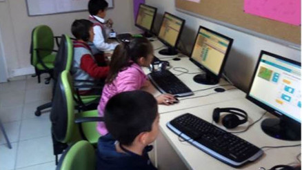 Vanda çocuklar TEGV ile djital eğitimle tanıştı Vanda çocuklar TEGV ile djital eğitimle tanıştı