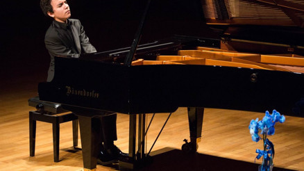 Siyah beyaz tuşların Parlayan Yıldızlar’ı