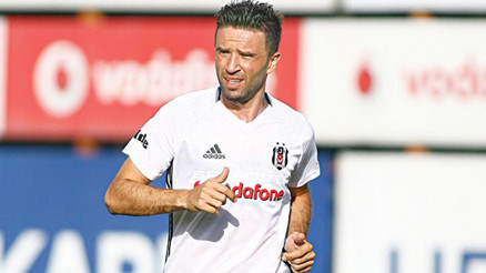 Gökhan Gönül’e FETÖ’den kazık