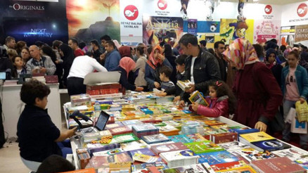 Çukurova Kitap Fuarına 500 yazar katılacak