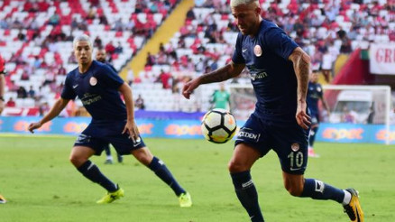 Menez, Antalyaspordan ayrılmak istiyor