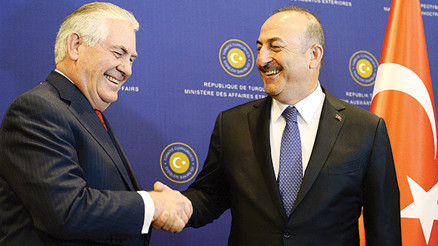 Çavuşoğlu ve Tillerson vizeyi görüştü