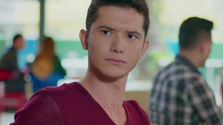 Kırgın Çiçekler’in Güney’i Arif Diren kimdir