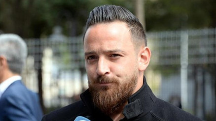 Alman basınının gündeminde... Polis güvenli yere götürdü Alman basınının gündeminde... Polis güvenli yere götürdü